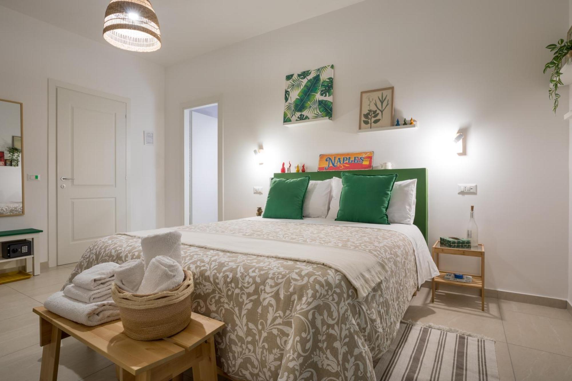 Flegreo Bed And Breakfast เนเปิลส์ ภายนอก รูปภาพ